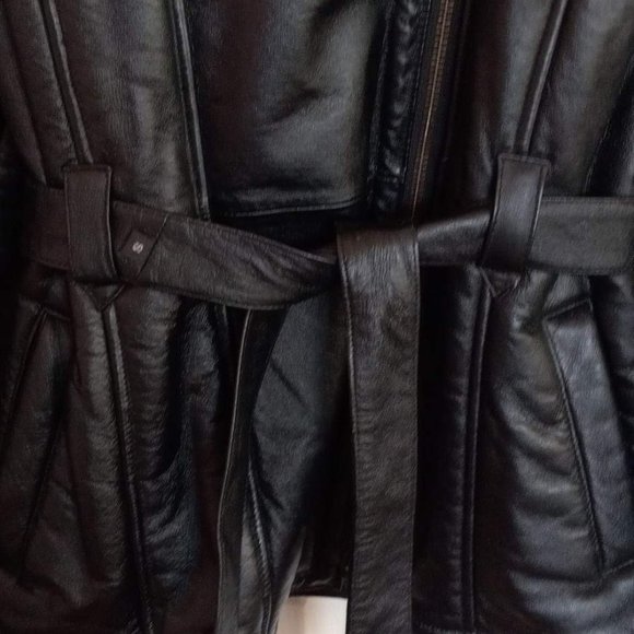 Wilsons Leather Black Jacket with Leopard Print Collar - Picture 3 of 8